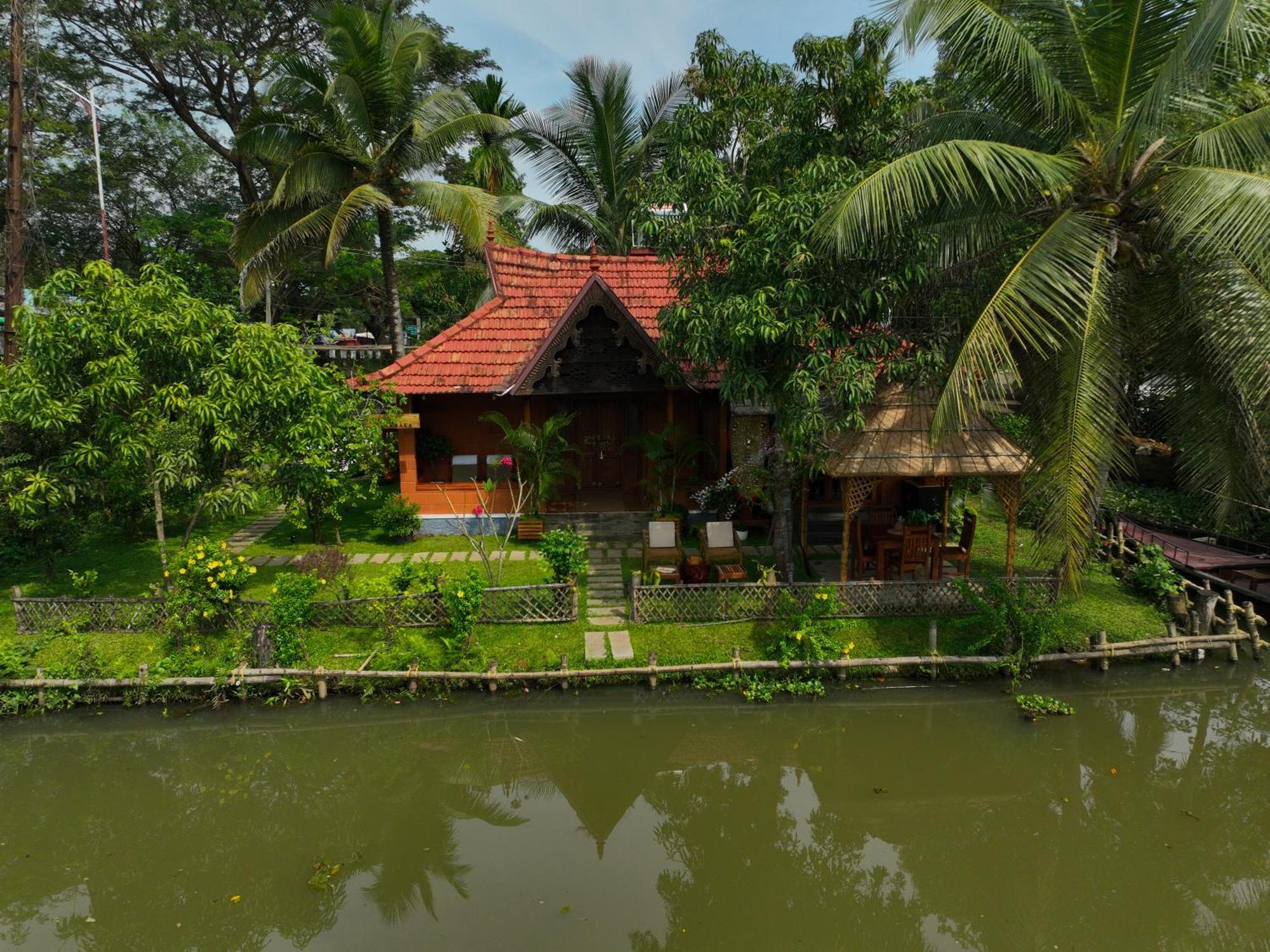 Little Chembaka Casa de hóspedes Kumarakom Exterior foto