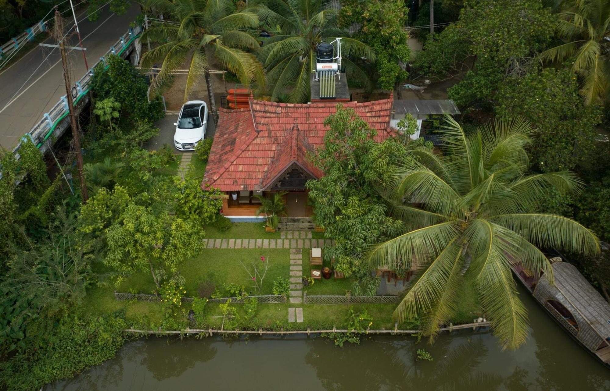 Little Chembaka Casa de hóspedes Kumarakom Exterior foto